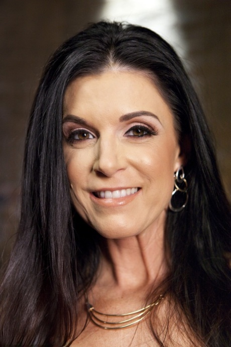 India Summer sex skådespelerska bild